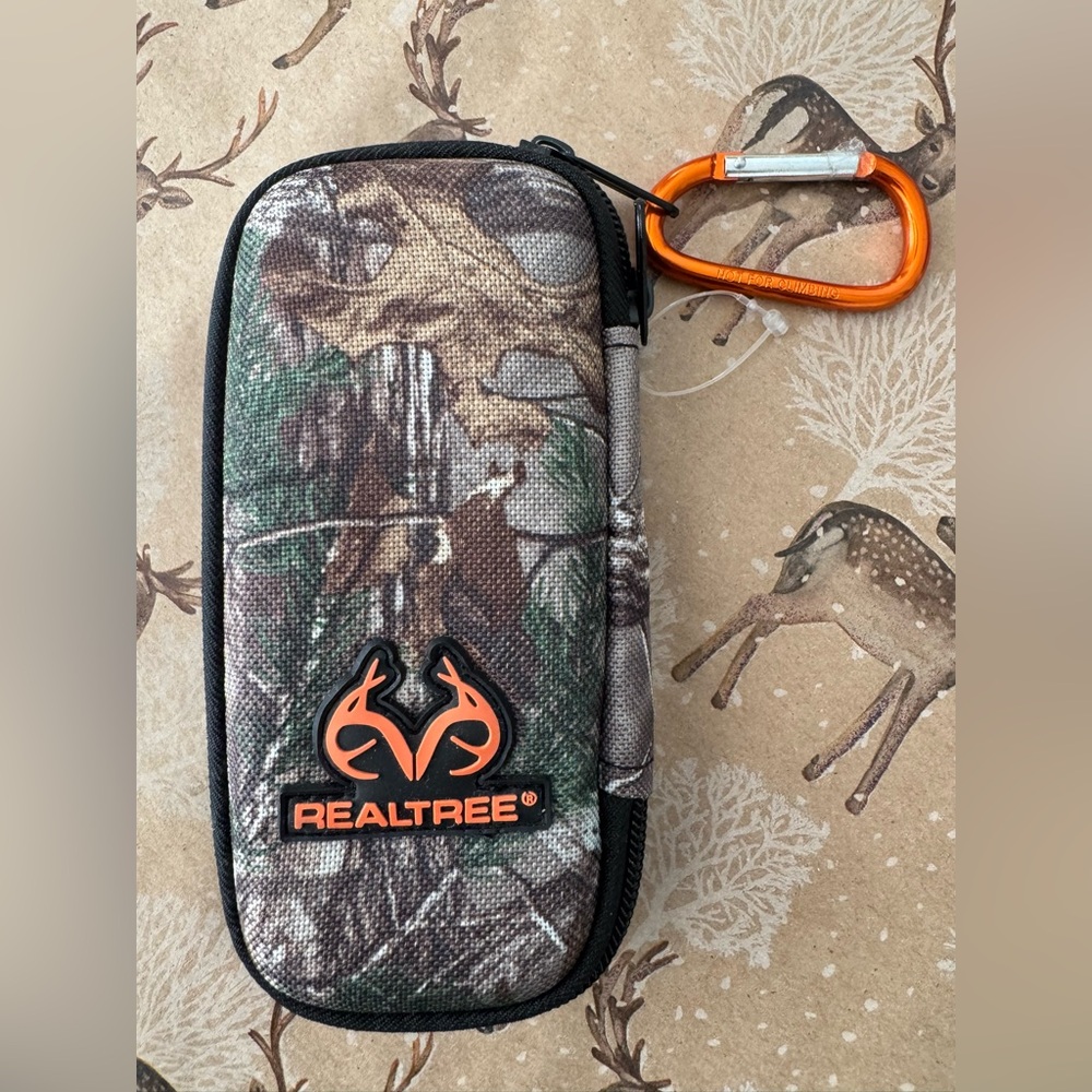 NWOT Realtree Camo Phone Case with Orange Carabiner